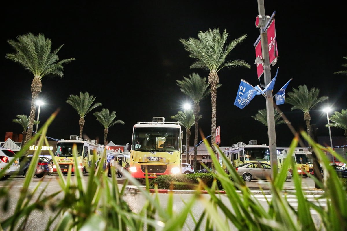 ה'טנקיסטים' הגיעו לכותל המערבי • תיעוד