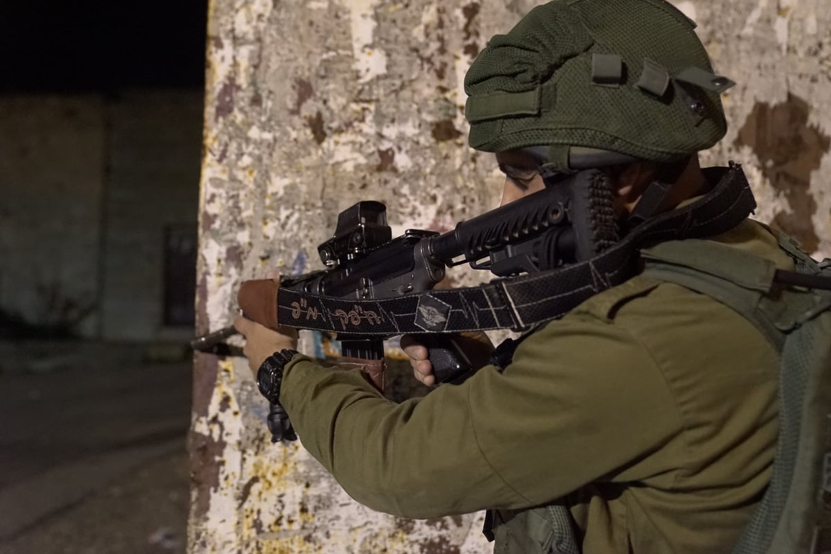 כוחות צה"ל עורכים מצוד אחר המחבל • צפו