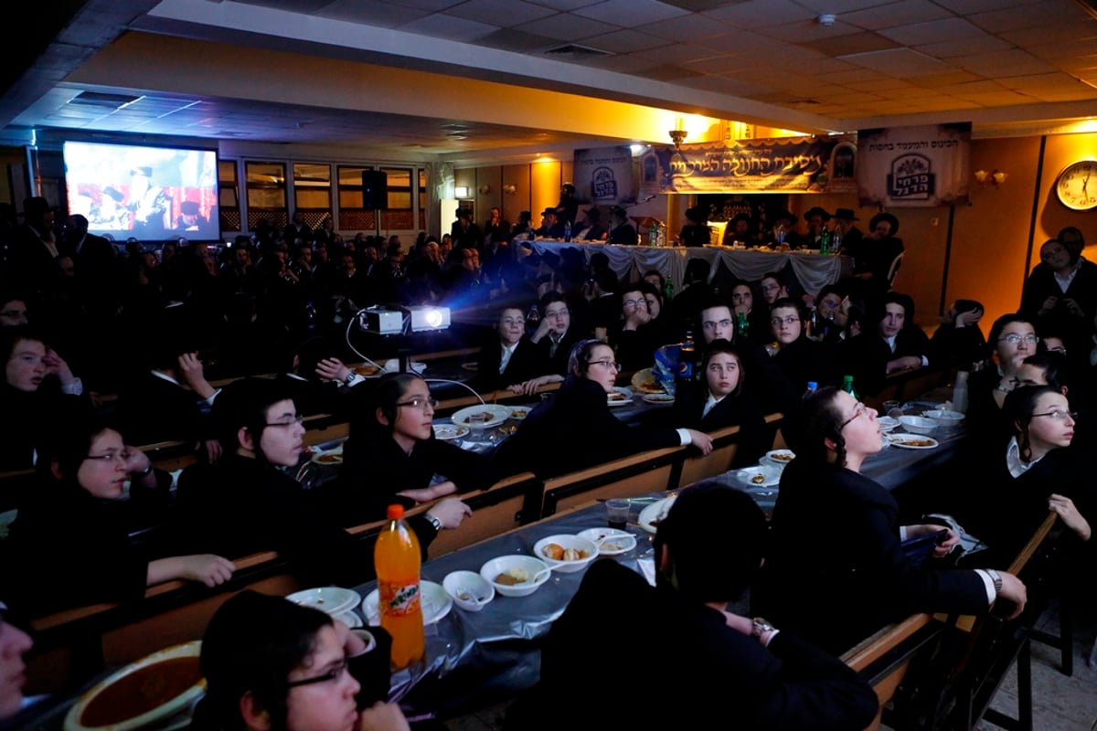 המתמידים חגגו בחנוכה עם הכרך החדש • צפו