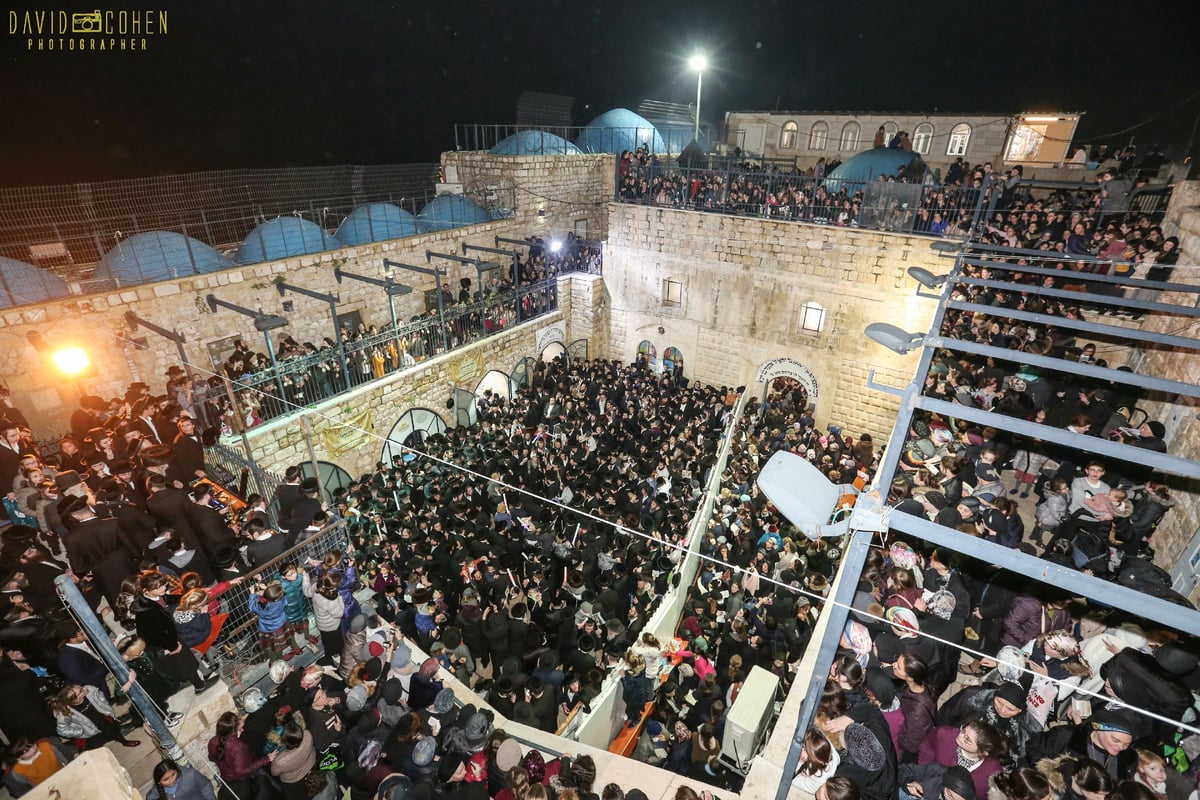 חגיגת 'זאת חנוכה' בציון הרשב"י במירון. צפו