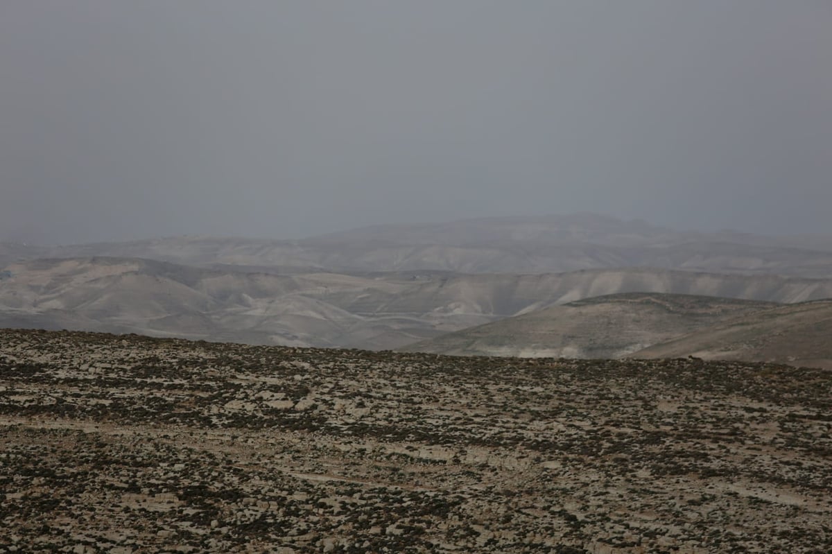 תיעוד מרהיב של הרי מדבר יהודה וים המלח