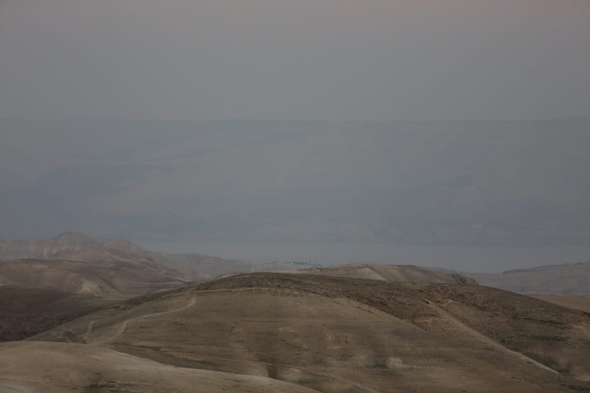 תיעוד מרהיב של הרי מדבר יהודה וים המלח