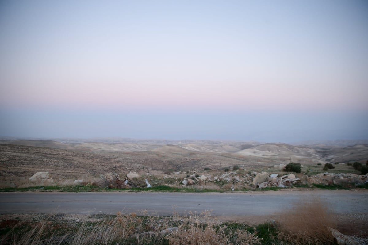 תיעוד מרהיב של הרי מדבר יהודה וים המלח