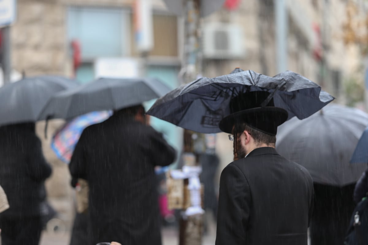 החורף והגשם בעדשת המצלמה של חיים גולדברג