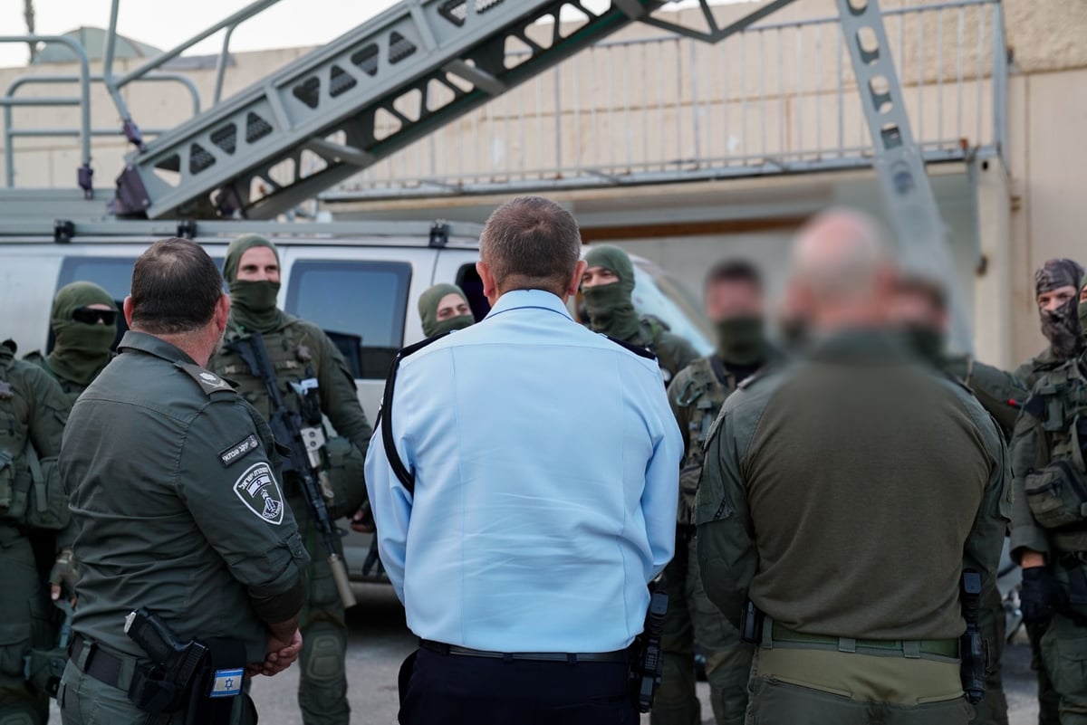 ביקורו של ניצב כהן בבסיס הימ"מ