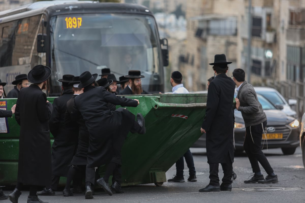 באמצע ההפגנות הגיעה הבשורה: גופת הפעוט לא תנותח