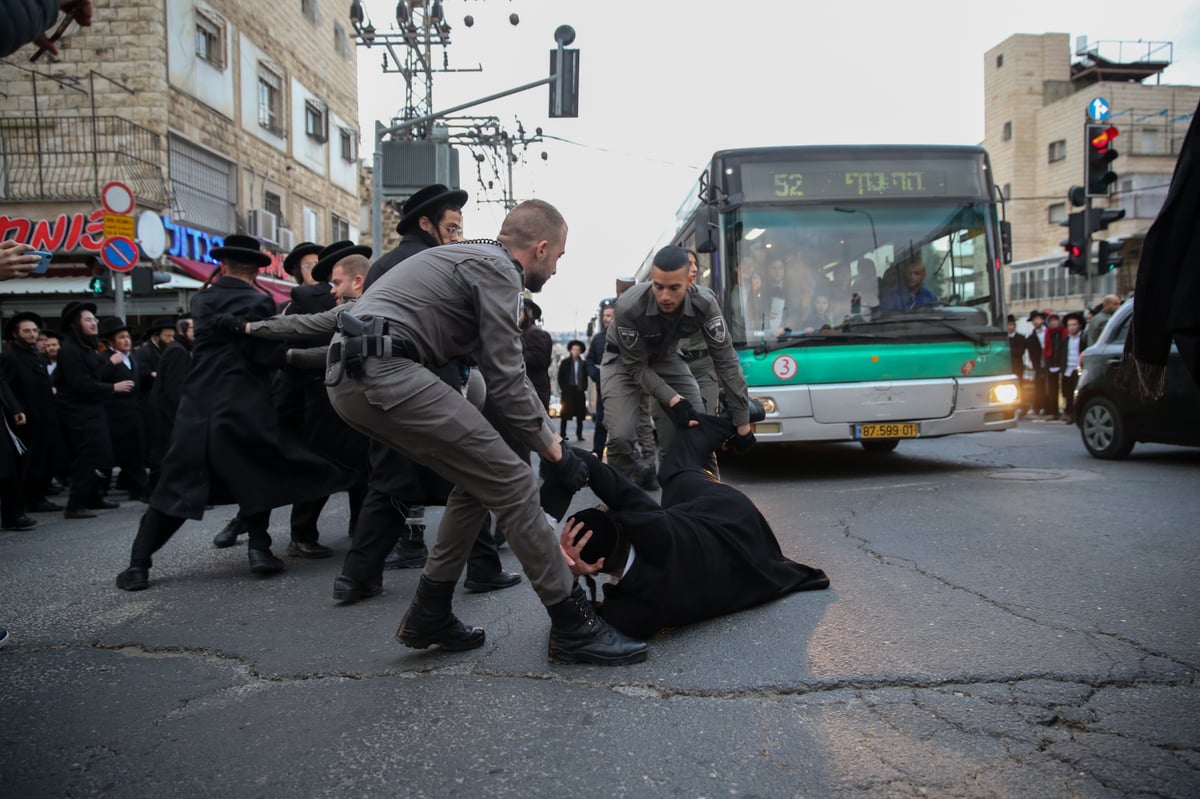 באמצע ההפגנות הגיעה הבשורה: גופת הפעוט לא תנותח