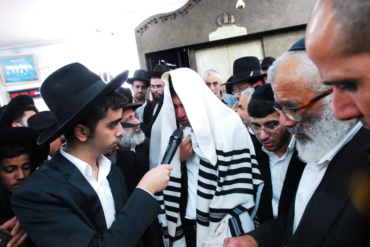 הלווית הגאון רבי עזריה בסיס זצ"ל. תיעוד