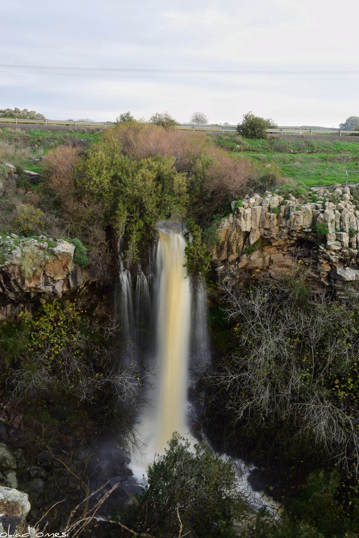 כשנחלי הצפון הופכים למפלים מרהיבים • צפו בגלריה