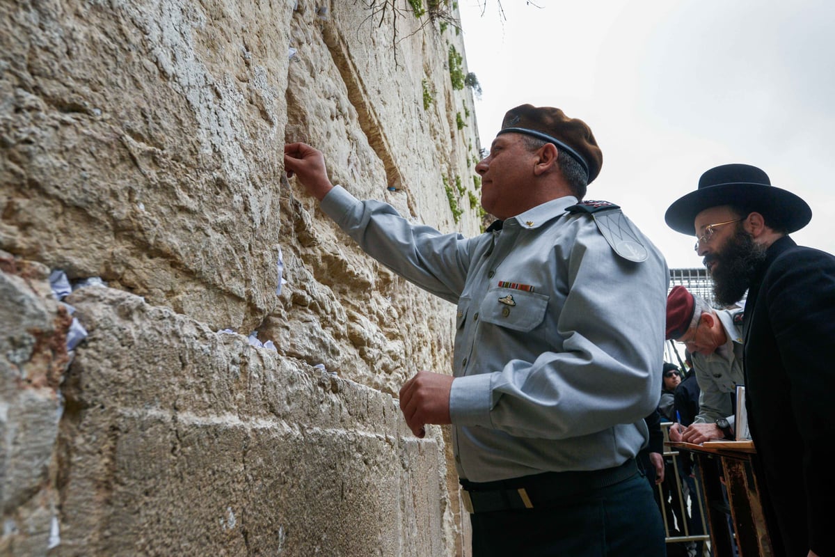 הרמטכ"ל בכותל ביום הכניסה לתפקיד