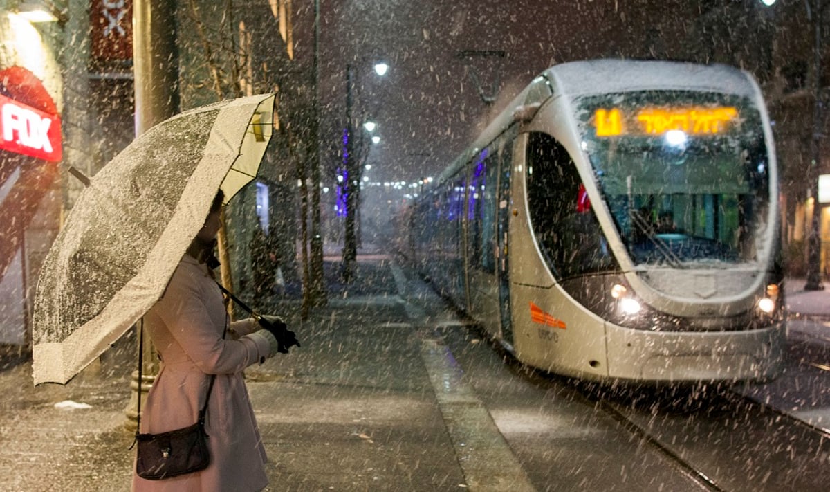 לקראת השלג: הלימודים יסתיימו מוקדם - הרכבות יתוגברו