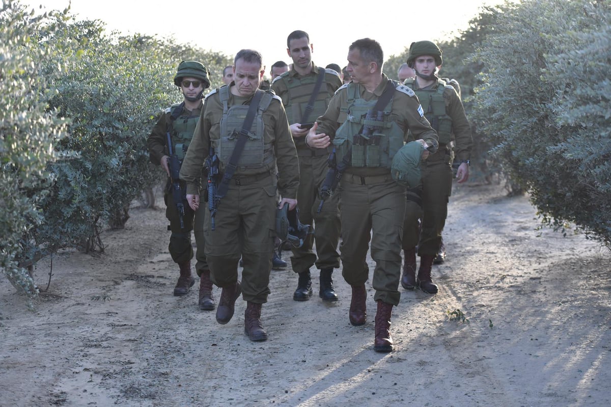 הרמטכ"ל אביב כוכבי סייר בגבול רצועת עזה