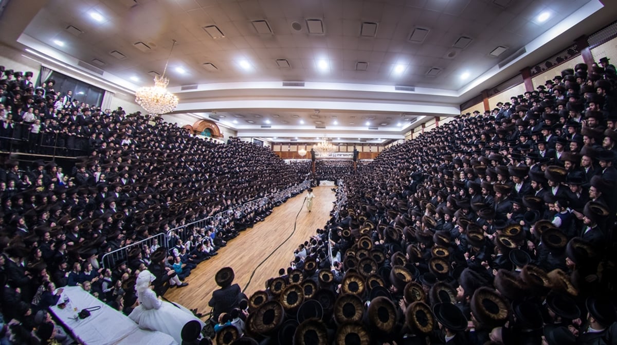 המונים בשמחת הרבי מסאטמר; תיעוד ענק