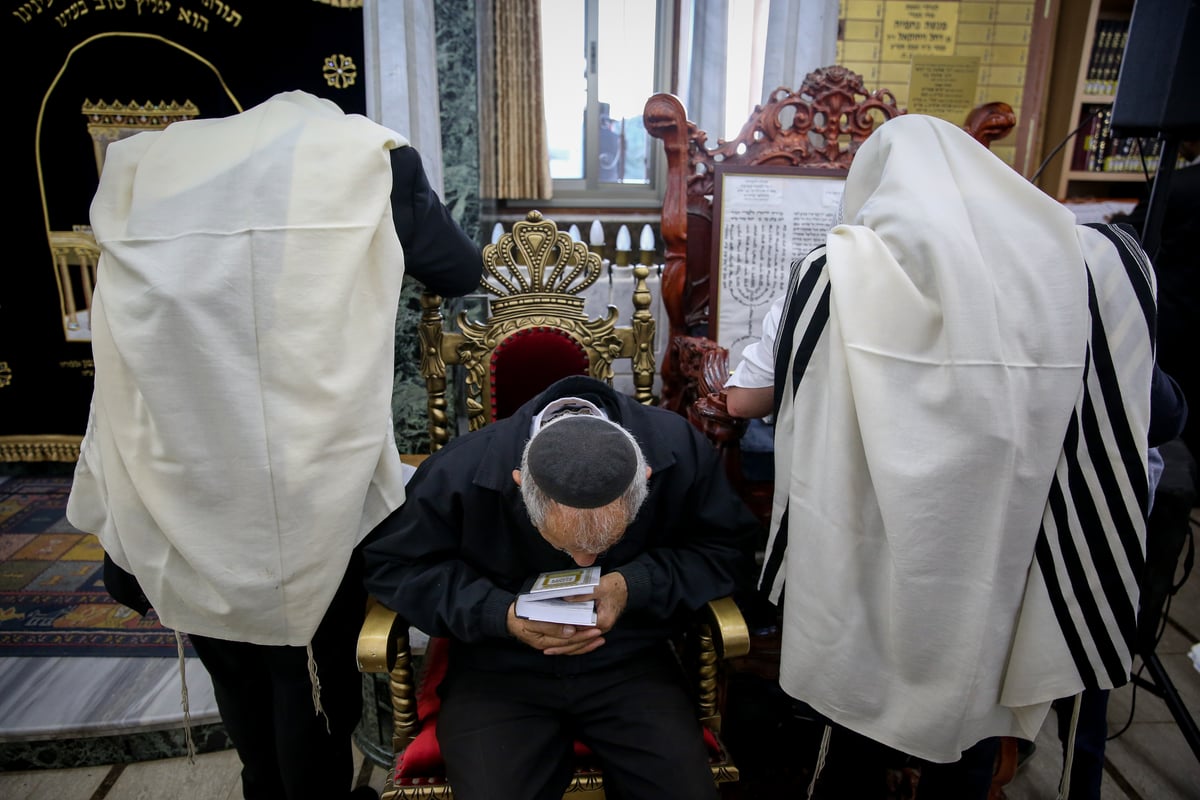 עם חצוצרות: שובבי"ם עם הראשל"צ הגר"ש עמאר במירון