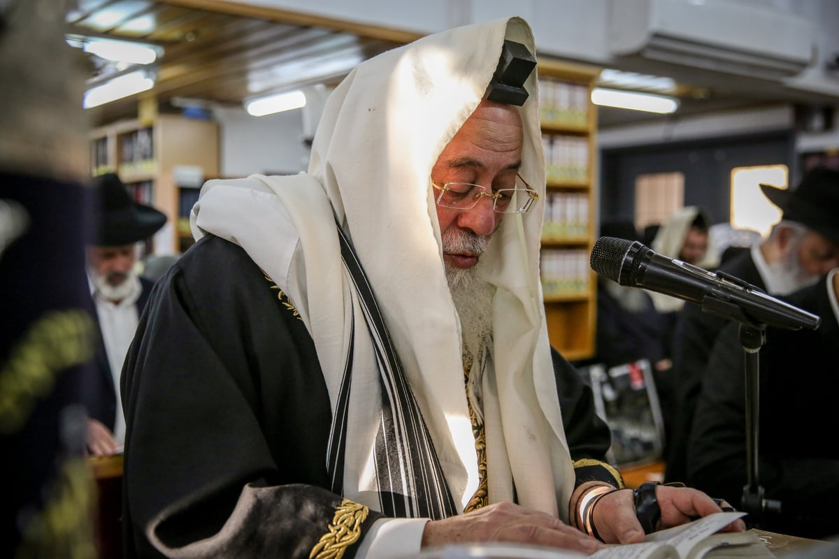 עם חצוצרות: שובבי"ם עם הראשל"צ הגר"ש עמאר במירון