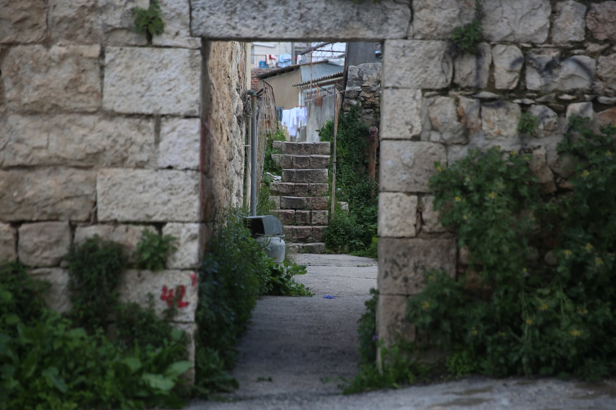 תיעוד מיוחד: השכונה שבשולי מאה שערים