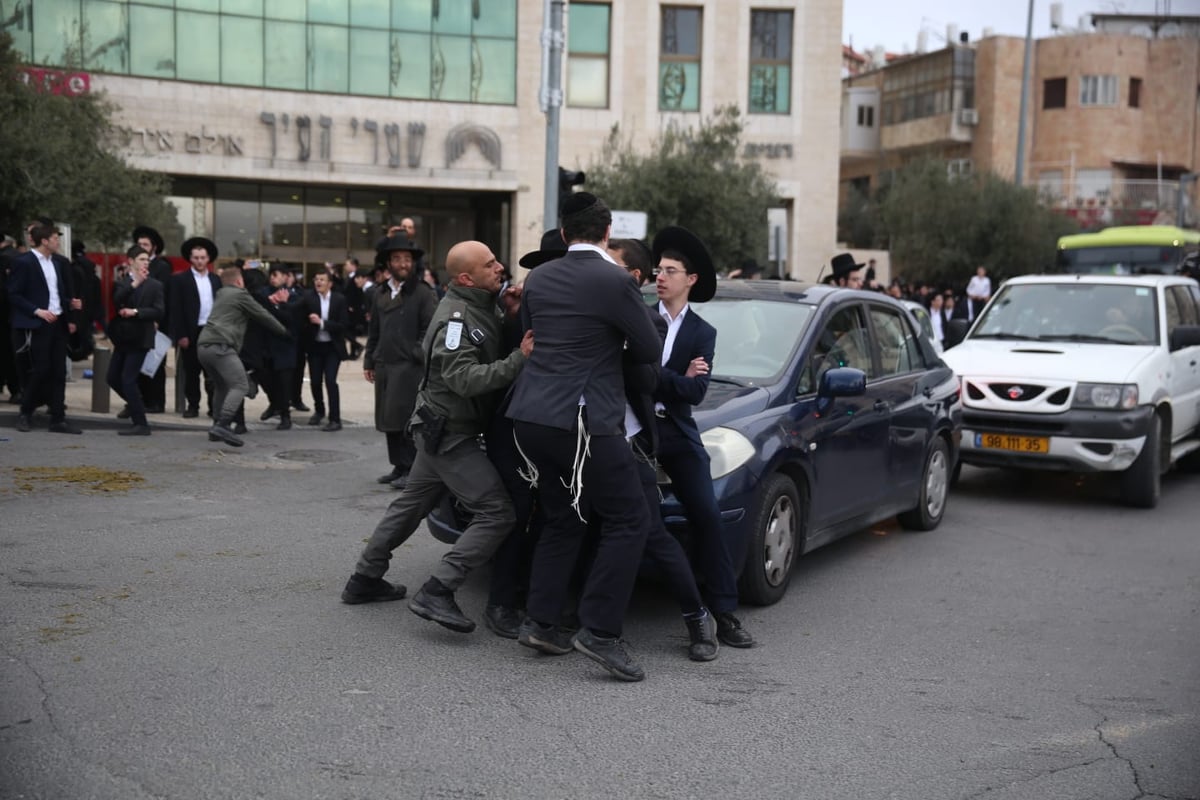 הפגנת 'הפלג': המשטרה נקטה ביד קשה