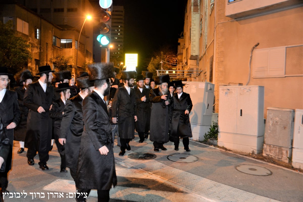 האדמו"ר מערלוי הפתיע את חסידיו בחיפה