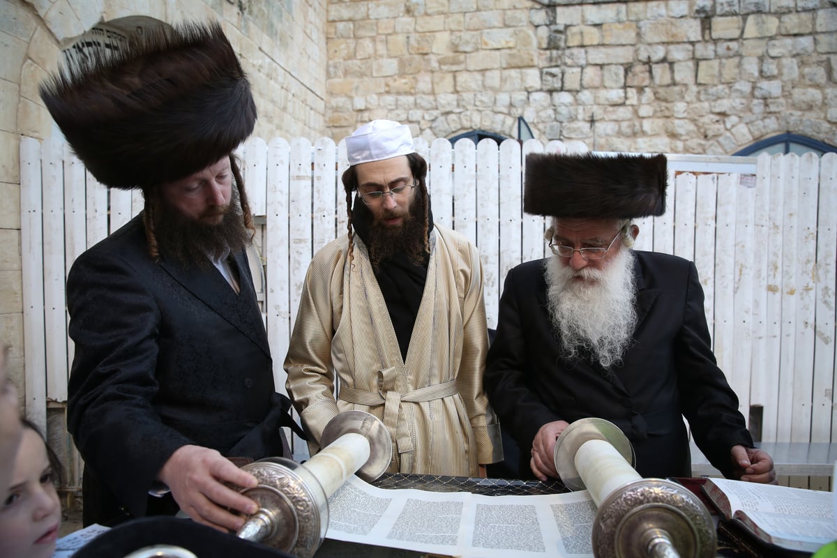 כך חוגגים את פורים בציון הרשב"י במירון