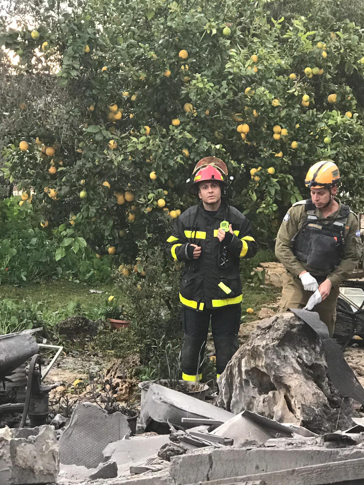 תיעוד: ההרס הרב בתוך הבית שספג פגיעת רקטה