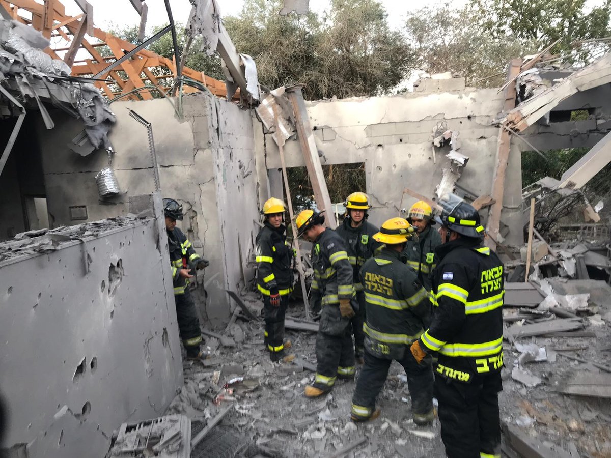 תיעוד: ההרס הרב בתוך הבית שספג פגיעת רקטה