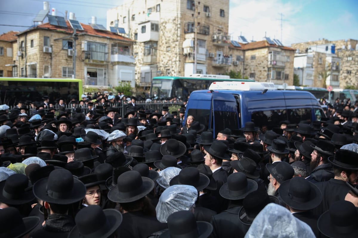 הלוויית הגרמי"ל לנדא זצ"ל - בבני ברק ובירושלים