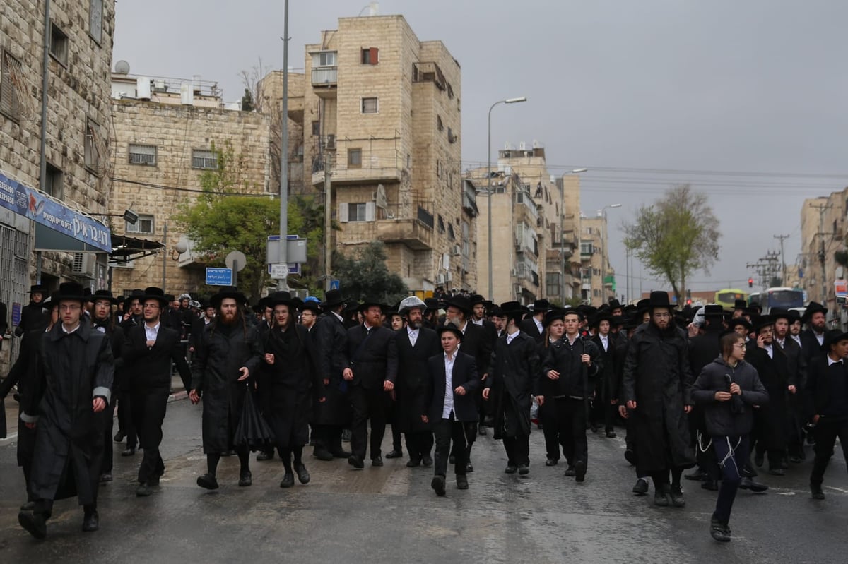 הלוויית הגרמי"ל לנדא זצ"ל - בבני ברק ובירושלים