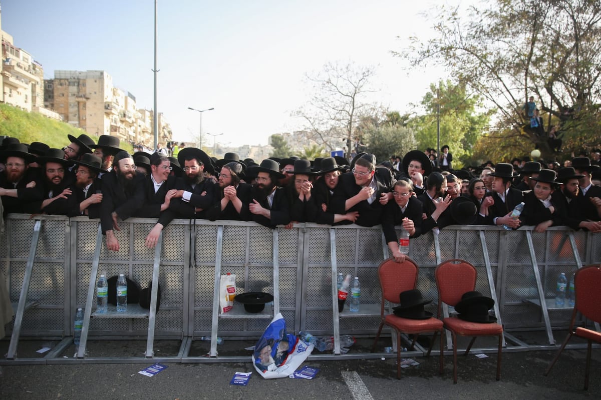 שידור חוזר: האדמו"ר מגור ומרן שר התורה על במה אחת • צפו