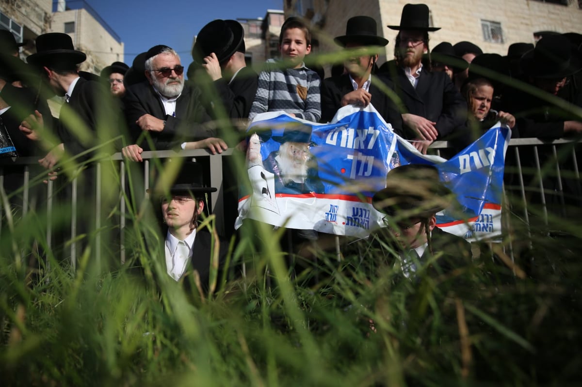 שידור חוזר: האדמו"ר מגור ומרן שר התורה על במה אחת • צפו