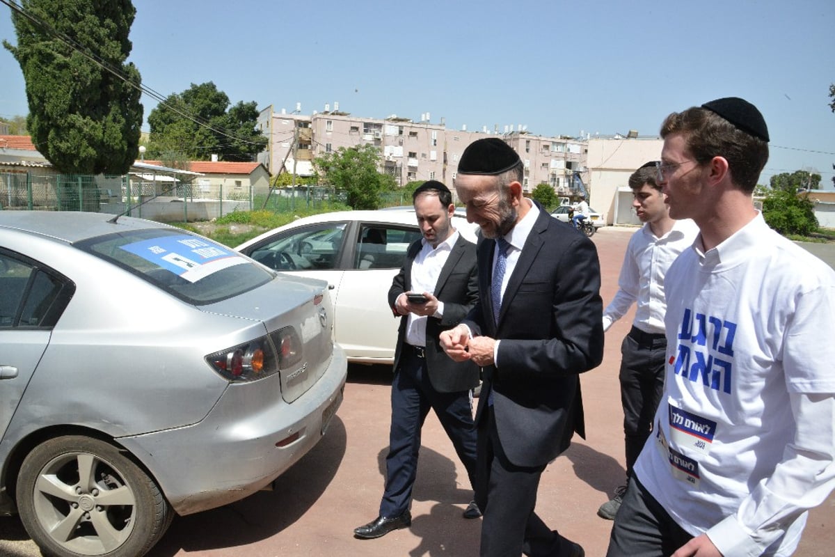 כך נראה יום הבחירות של ח"כ אורי מקלב