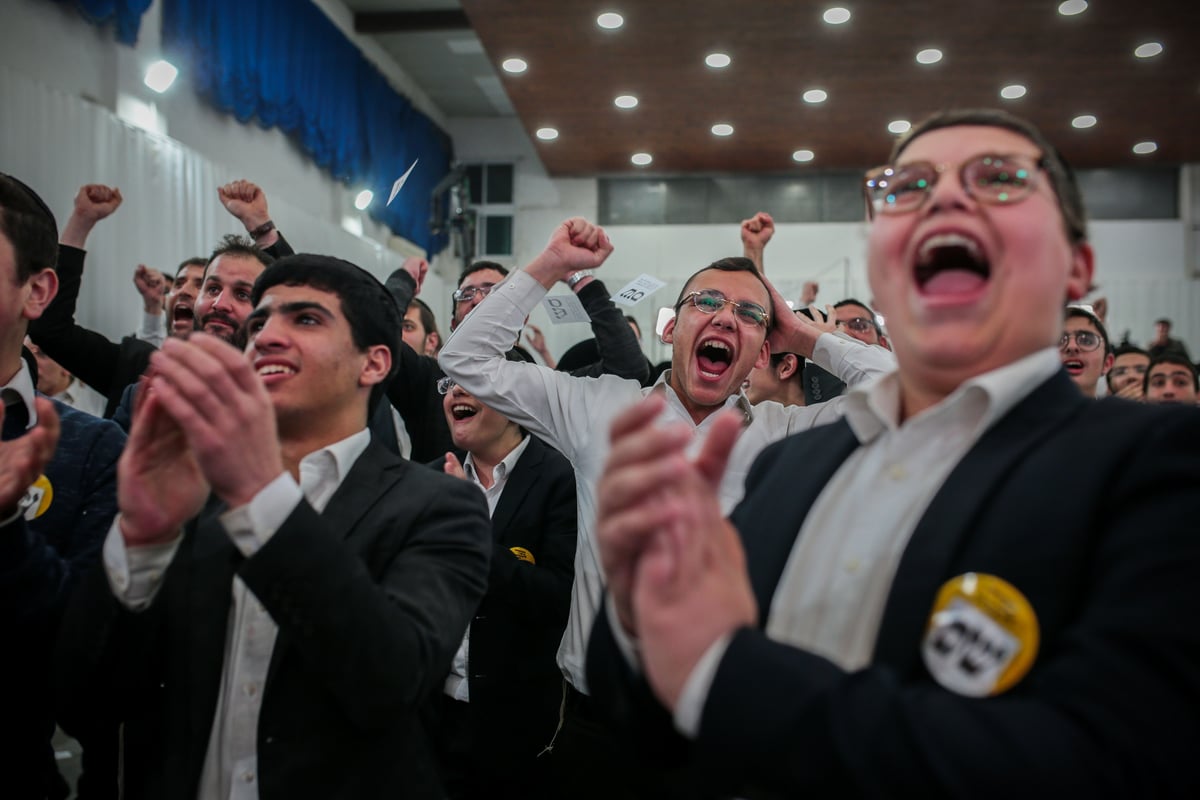 8 מנדטים: חגיגות הניצחון של פעילי ש"ס • תיעוד