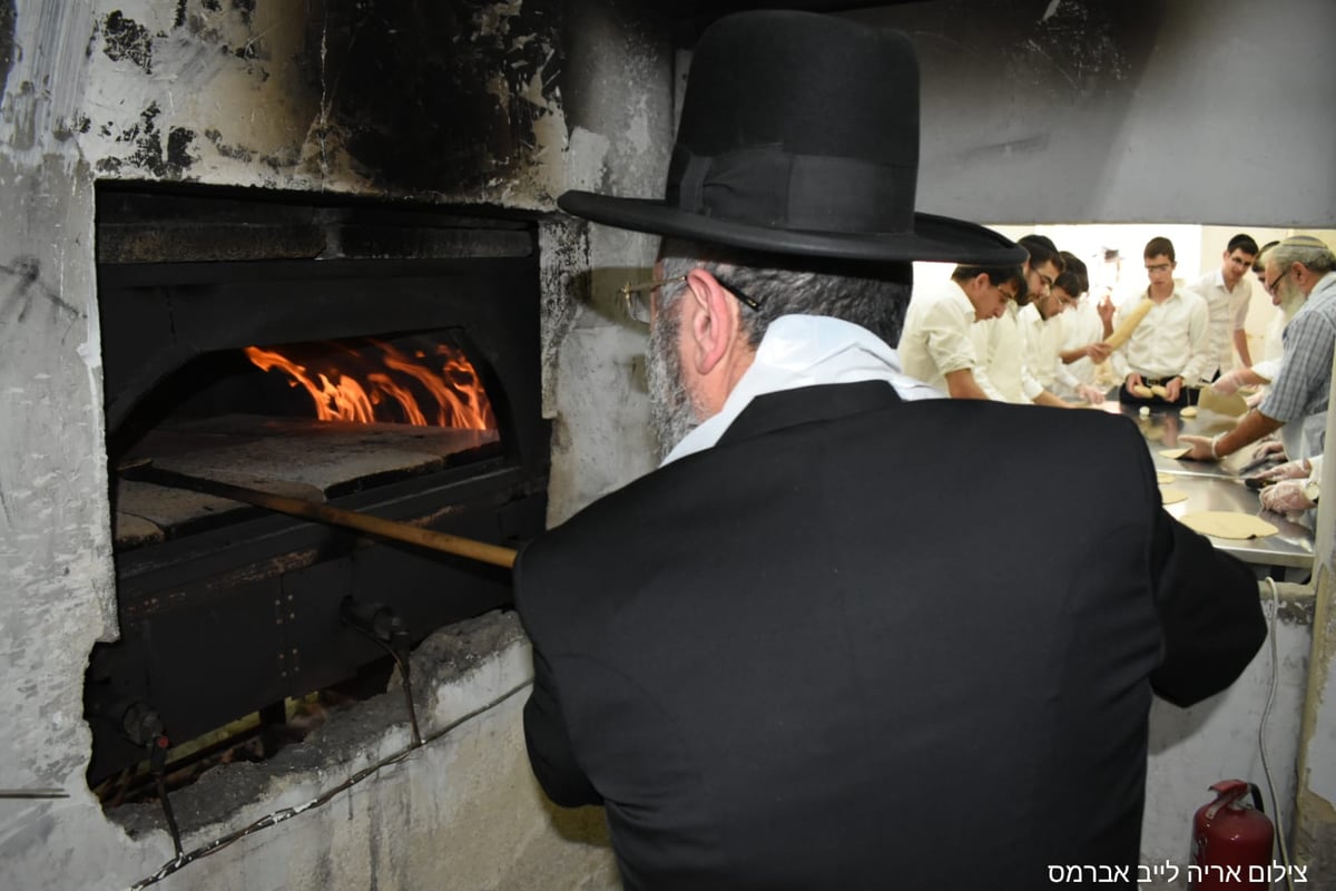 'שושנים לדוד': הראב"ד באפיית מצות יד