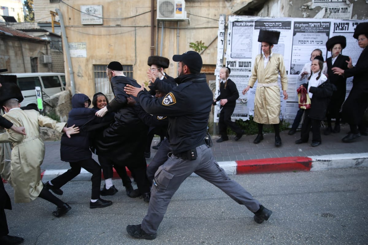 הקיצונים ניסו לארגן הפגנה; השוטרים סיכלו