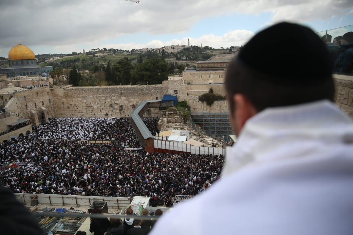 הברכה השנתית: צפו ב'ברכת כהנים' בכותל המערבי