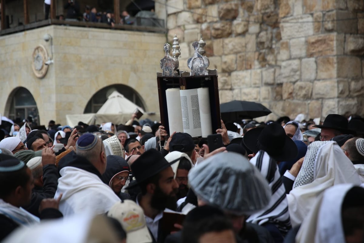 הברכה השנתית: צפו ב'ברכת כהנים' בכותל המערבי