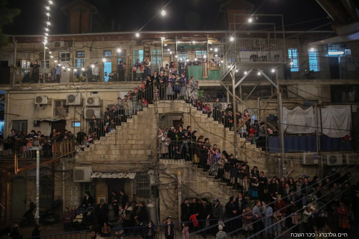 הכנסת ספר תורה לביהמ"ד 'תולדות אהרן'