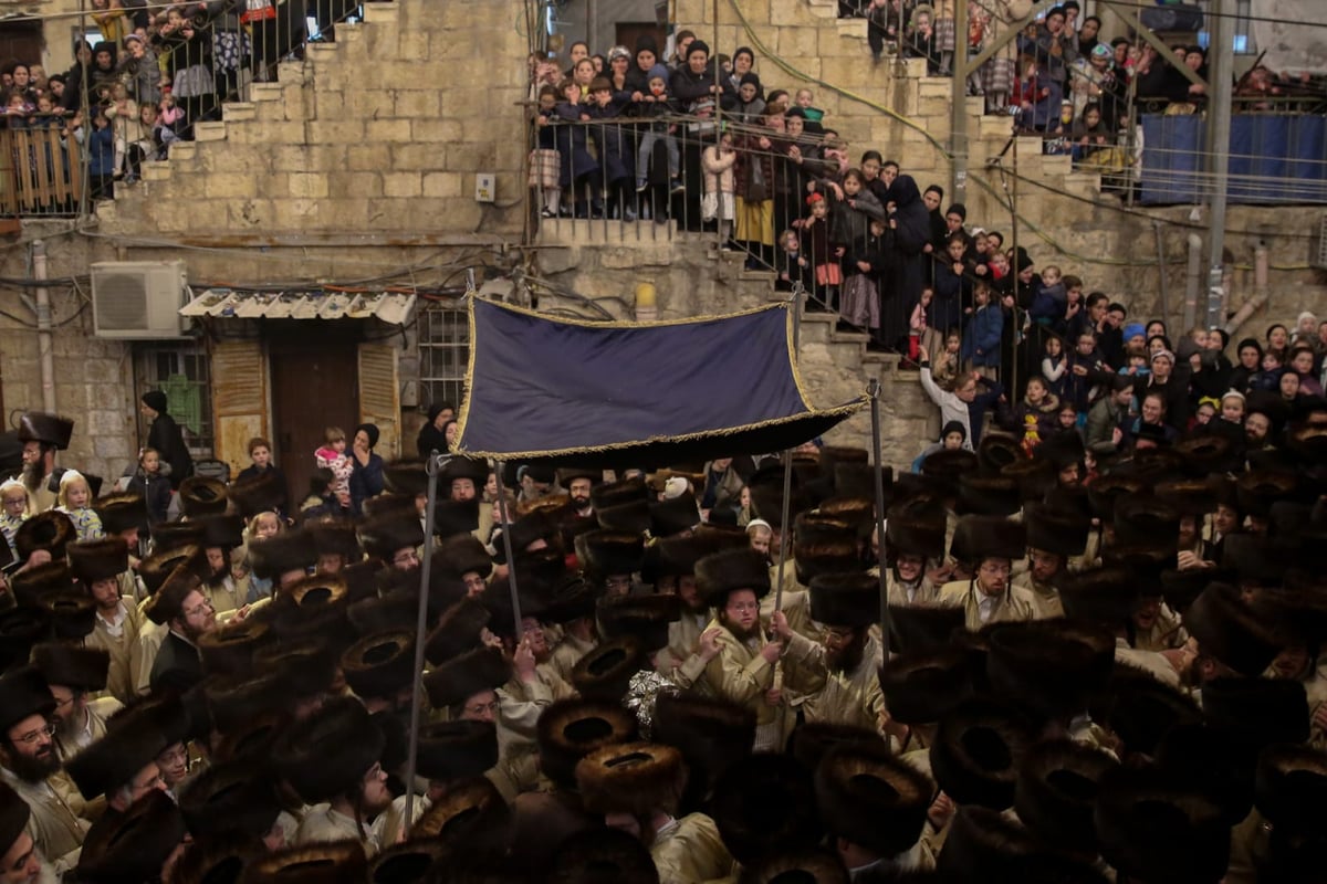 הכנסת ספר תורה לביהמ"ד 'תולדות אהרן'