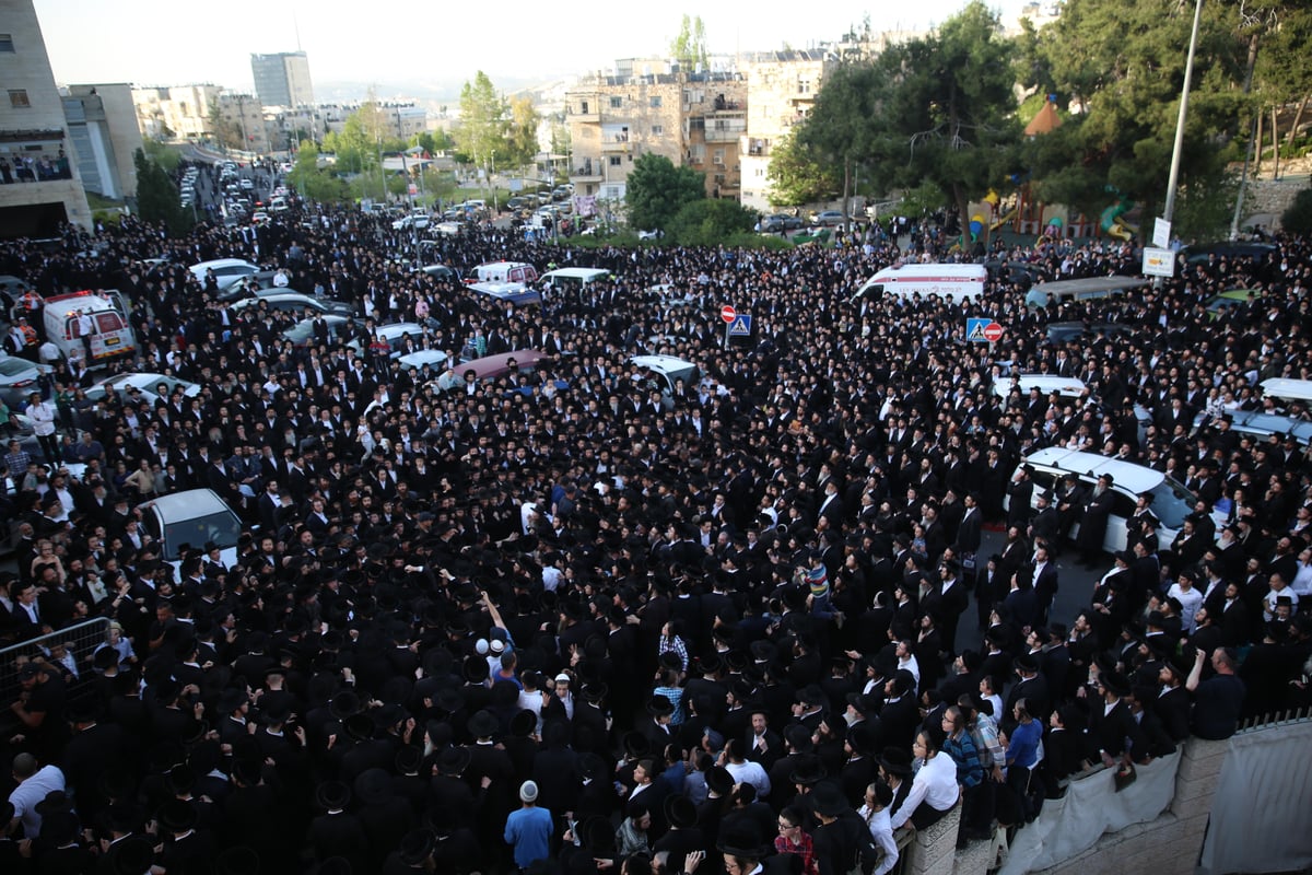 בהלוויה: מונה ה'ממשיך' לאדמו"ר מקאליב