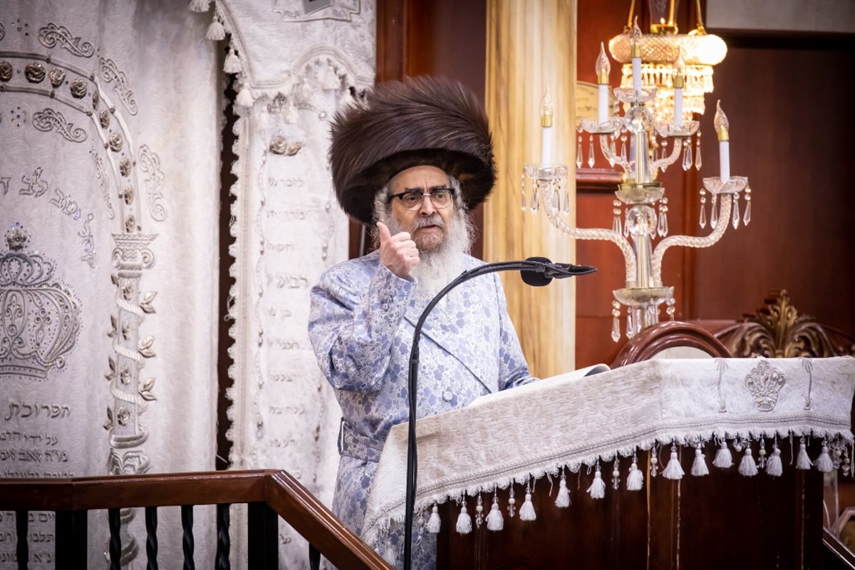 תיעוד מסכם: חג הפסח אצל האדמו"ר מסאטמר