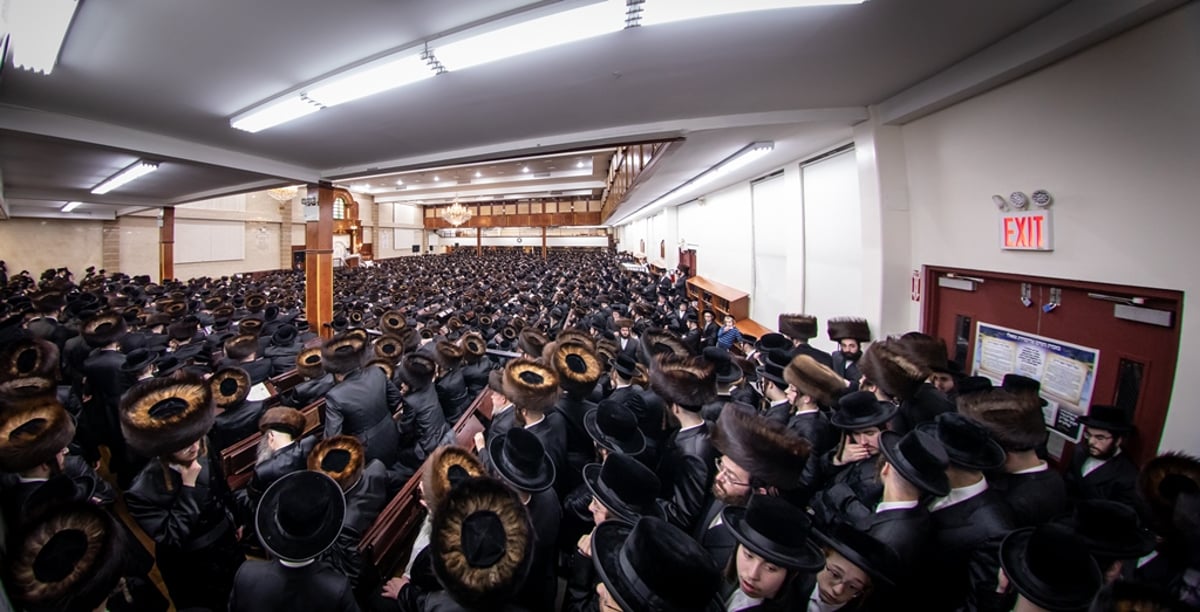 תיעוד מסכם: חג הפסח אצל האדמו"ר מסאטמר