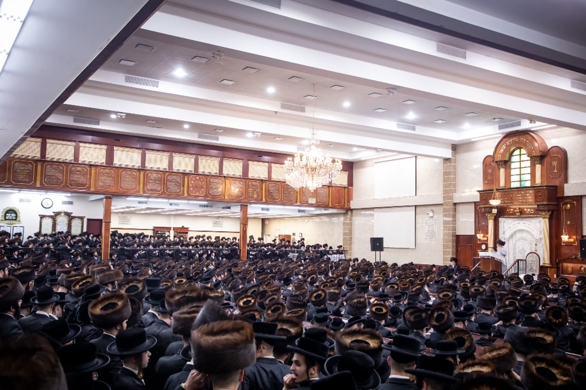 תיעוד מסכם: חג הפסח אצל האדמו"ר מסאטמר