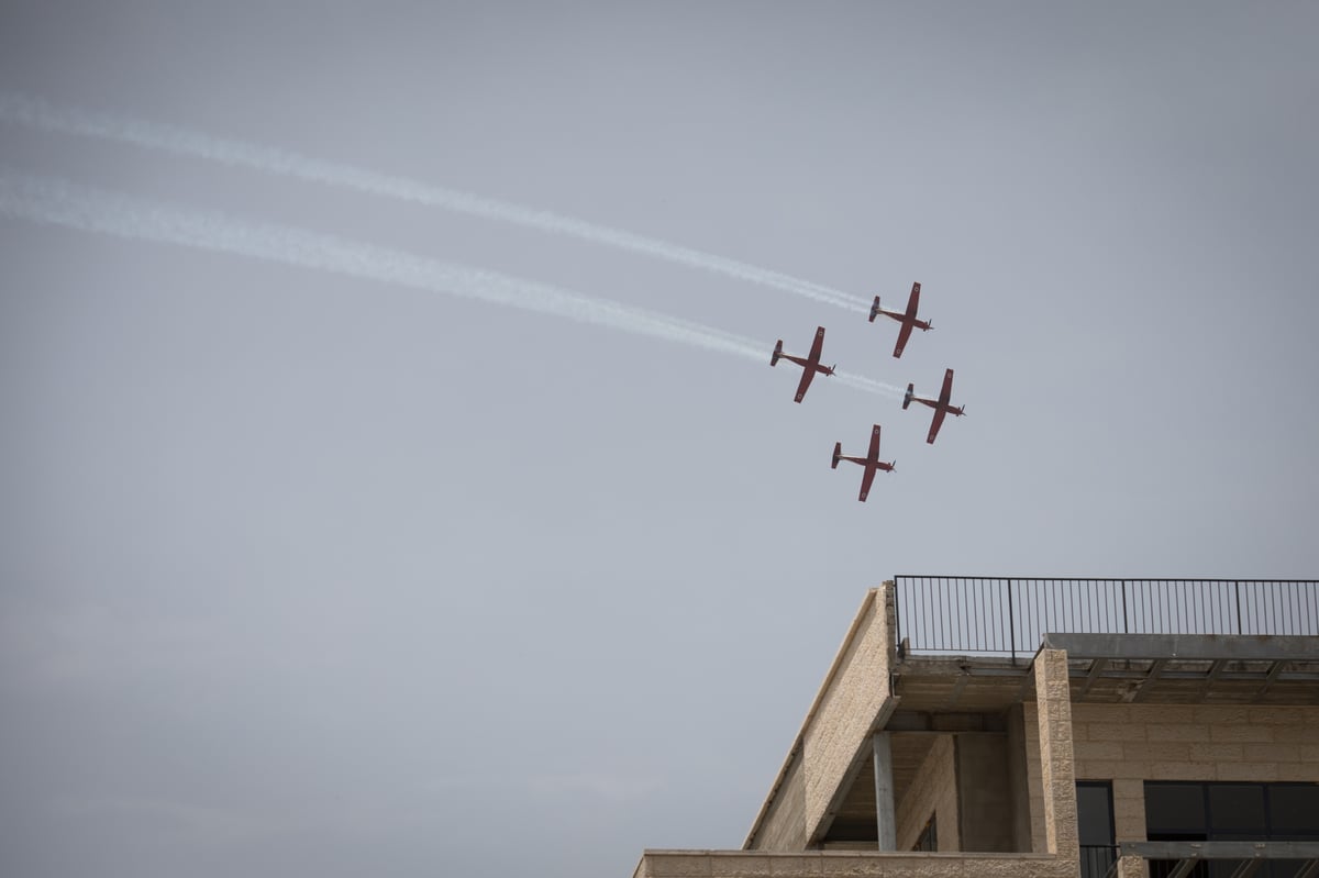 המטס בשמי ירושלים