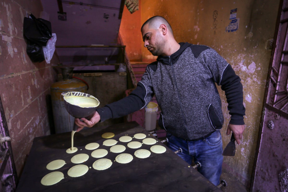 זיקוקים, מתוקים ושווקים: הרמאדן ברצועה