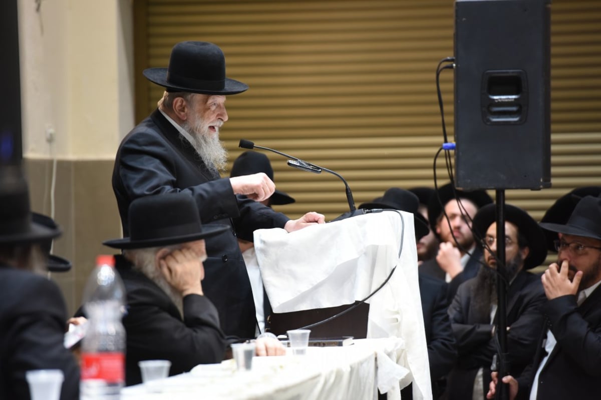 רבני 'הפלג הירושלמי' תקפו את הפורשים מהחיידר