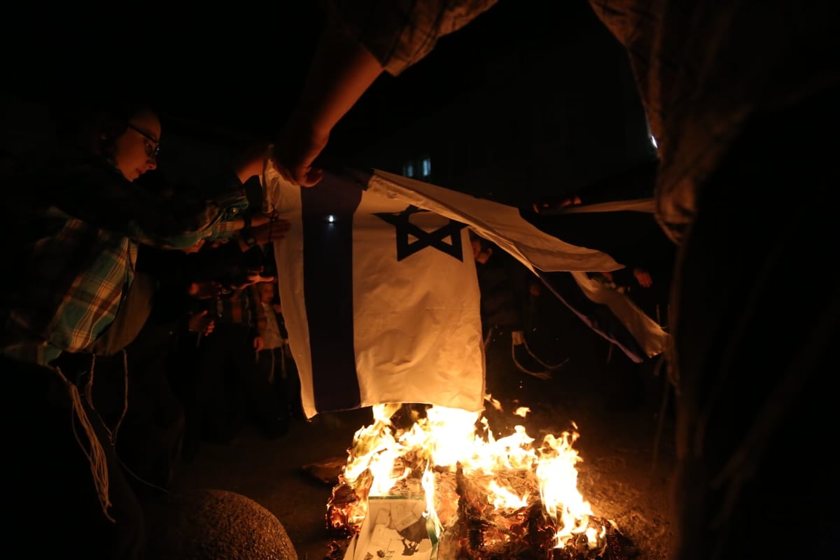 קיצונים תקפו רכב כיבוי - בגלל דגל ישראל