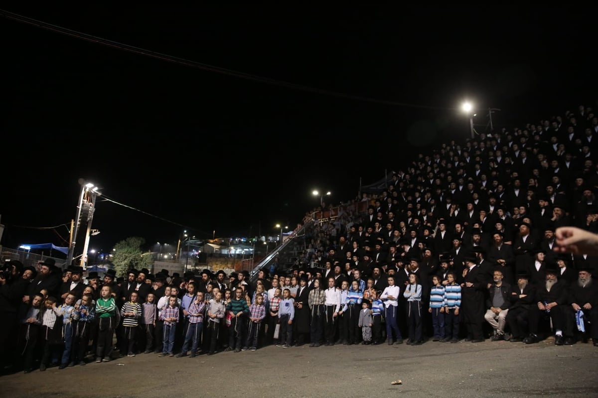 ערב ל"ג בעומר: האדמו"ר שכבר הדליק במירון