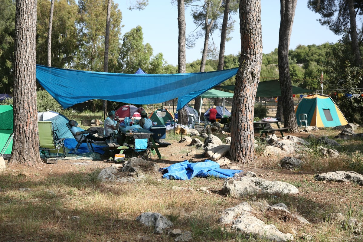 ההכנות האחרונות לל"ג בעומר במירון. צפו