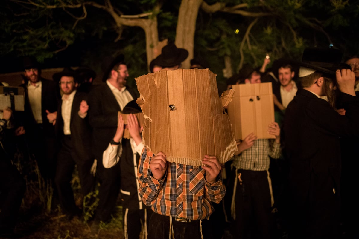 ל"ג בעומר: כך הדליקו מדורות במאה שערים