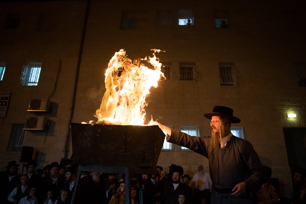 ל"ג בעומר: כך הדליקו מדורות במאה שערים