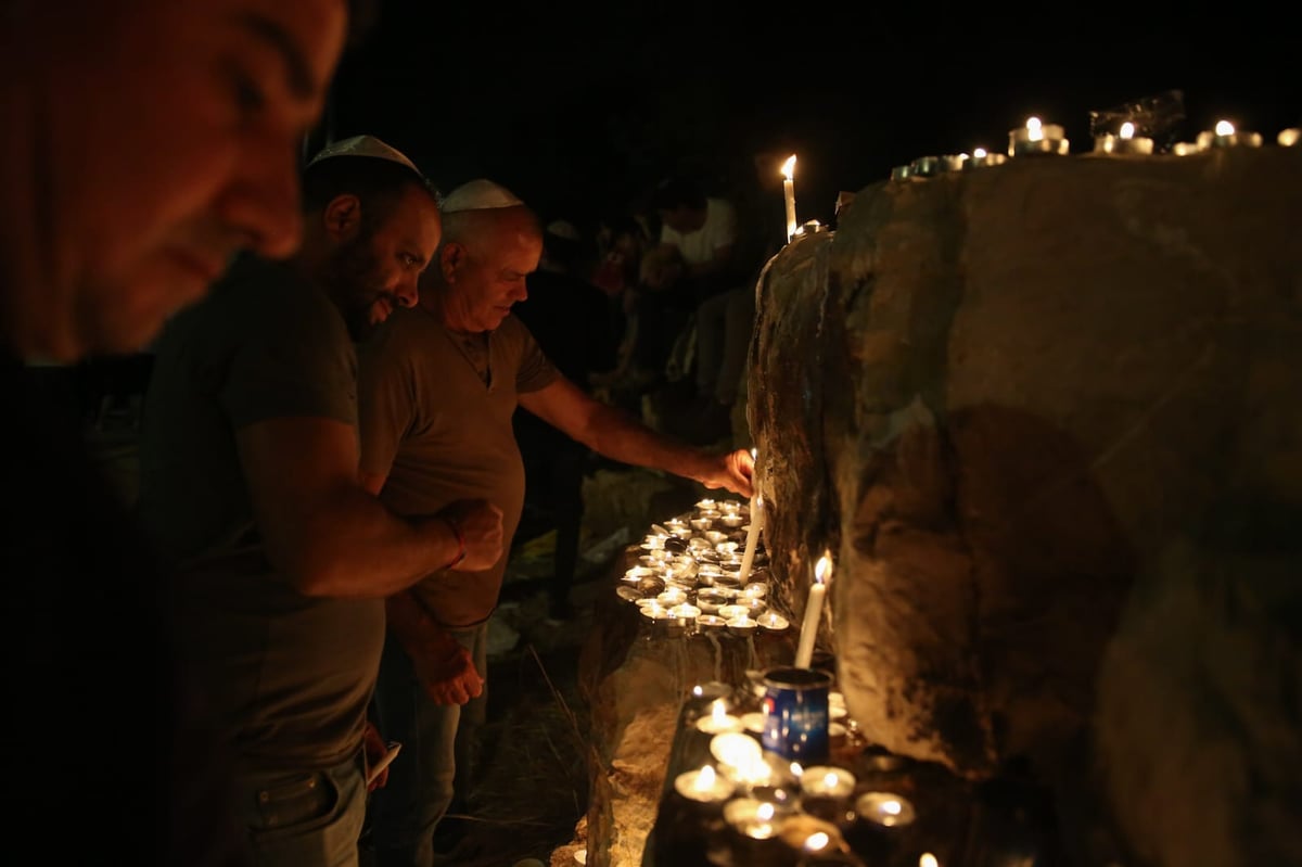 230 אלף איש, עשרות אלפי נרות | תיעוד